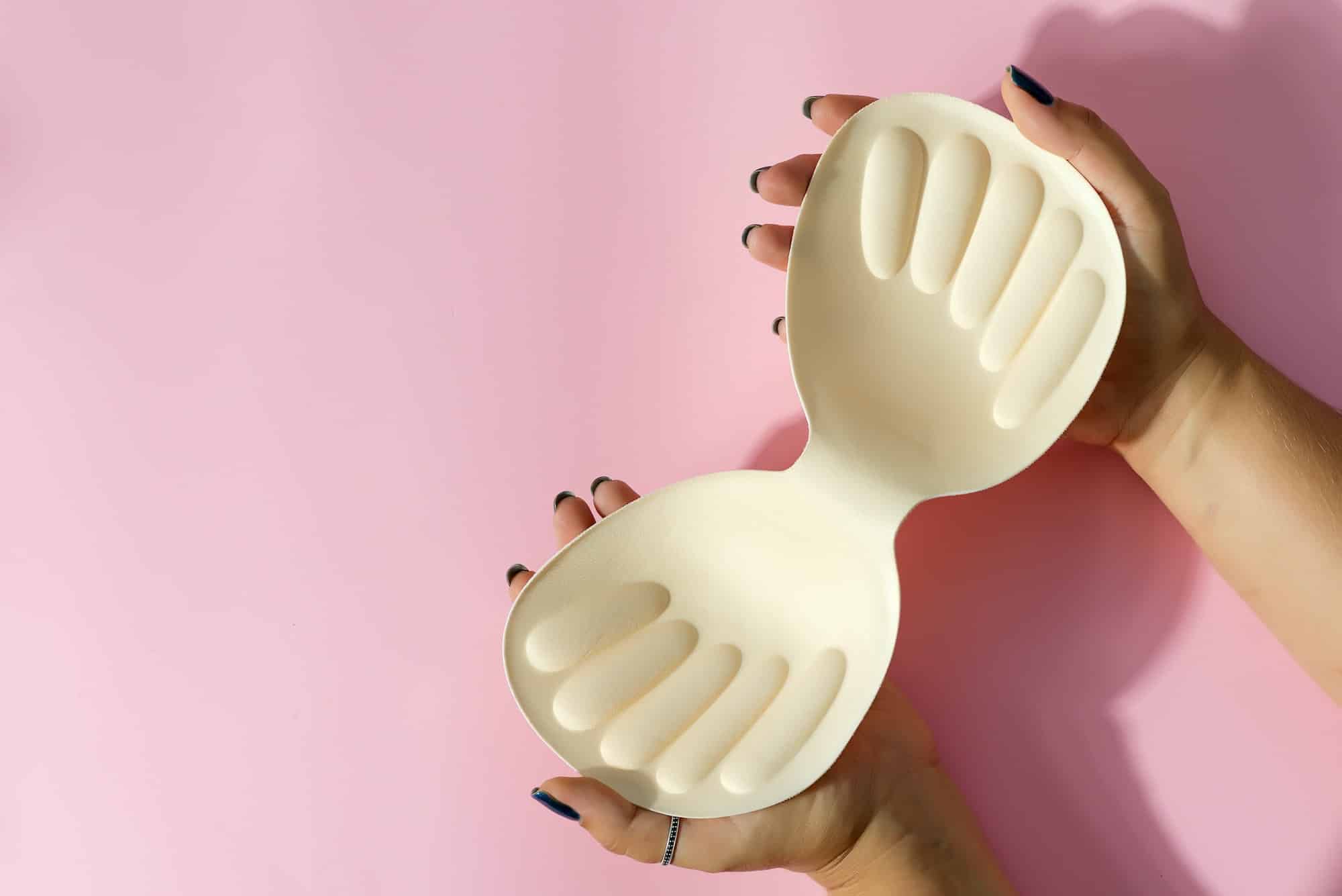 Die Größe der Brustimplantate 2 Purlz Breast Sizing System